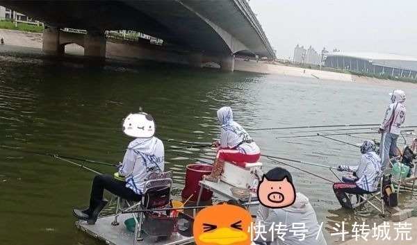 垂钓|野河钓鱼,找鱼窝的常用方法,找拐弯找水草,不过这种地形才最佳