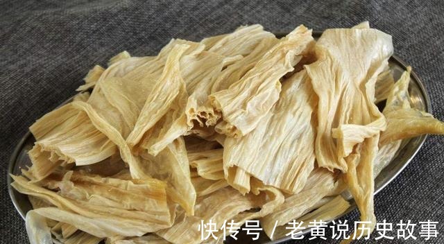 黄花菜|女性不想老太快,多吃四种食物,滋补身体,增强抵抗力,早吃早好