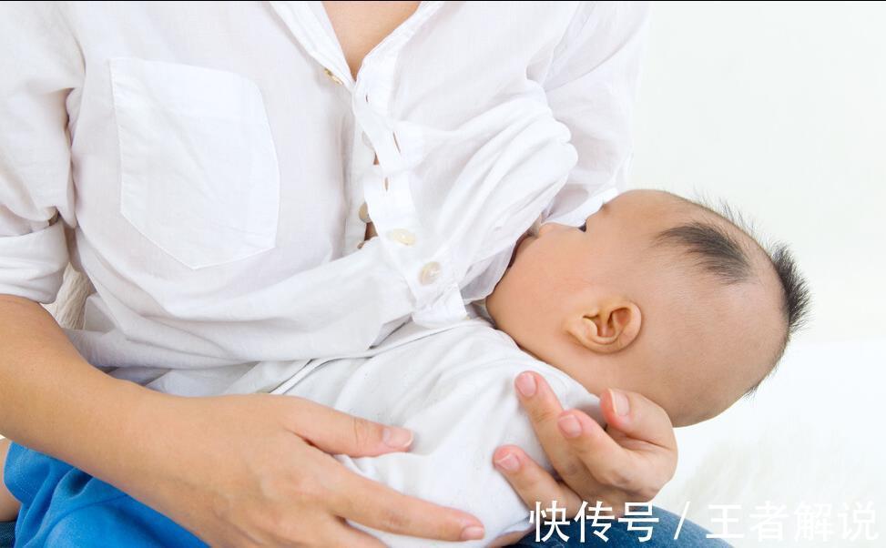 母乳喂养|全母乳喂养,如何判断宝宝是否吃饱了?育婴师:4大关键点要记牢