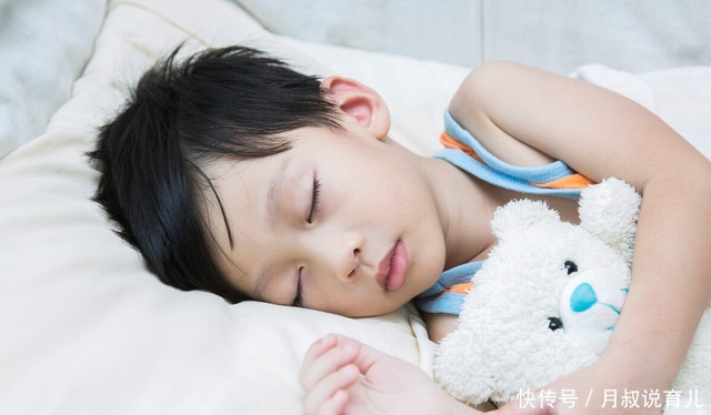 迹象|这4个“迹象”说明孩子在长高,若全都有,身高可能不会低于180cm