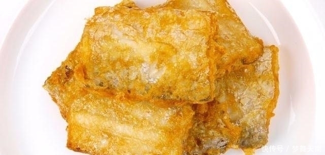 淀粉|炸带鱼裹面糊是外行,大厨教我这样做,带鱼不吸油还香酥可口