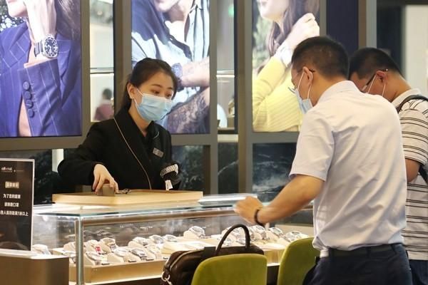 三亚国际免税城推出“520甜蜜礼遇”线上线下活动