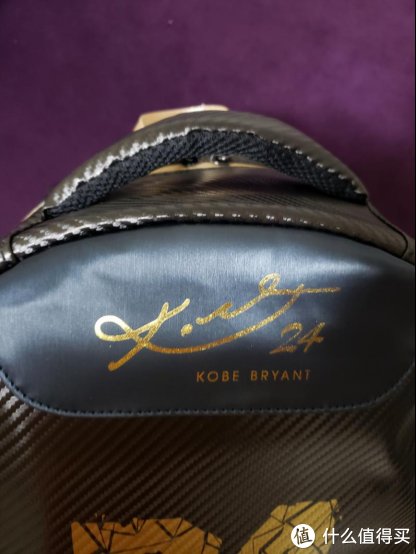 pu皮|Kobe科比签名双肩包