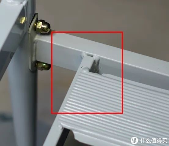 不锈钢|装修日记 篇三十二:没甲醛也没味的铁艺床,为啥塌了?支撑/床板/高度/材质/喷漆/颜色/安装,7个选购要点大盘点!