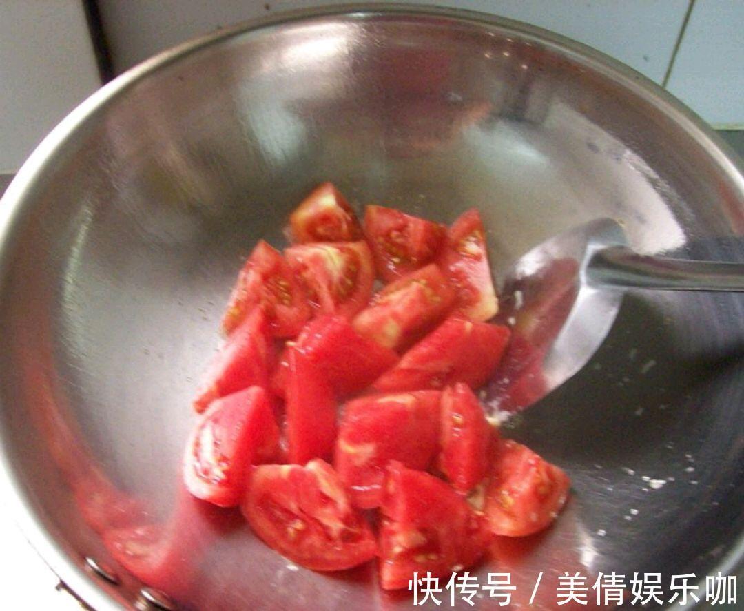 糖友|糖友生吃或熟吃西红柿,升血糖还是降血糖?你知道的或许是错的