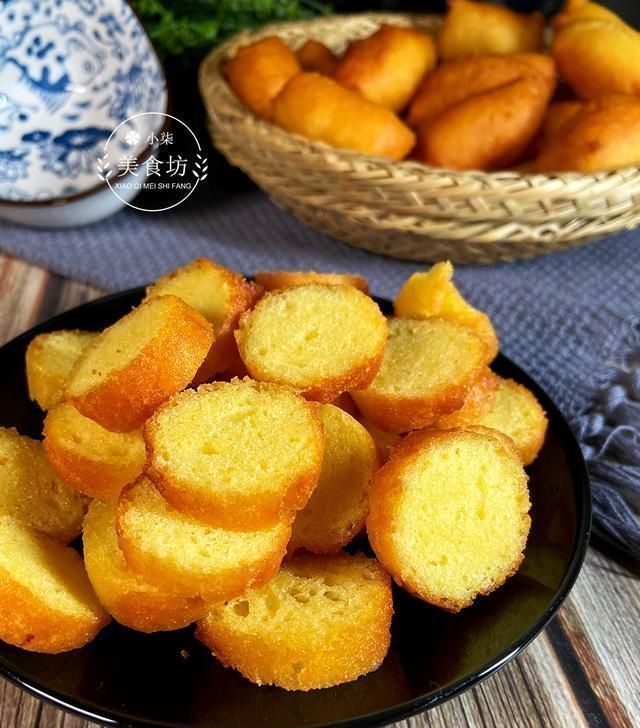 玉米面新吃法，加2个鸡蛋，不蒸不烤，简单一做，出锅瞬间被抢光