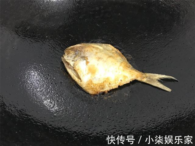 老少皆宜|不管炖什么鱼，两种调料不能放，不然鱼又腥又难吃，看完别再错了
