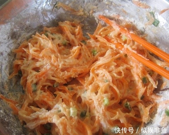 外皮|教你炸萝卜丸子，外皮金黄，内里酥软，再挑食的宝宝也爱吃