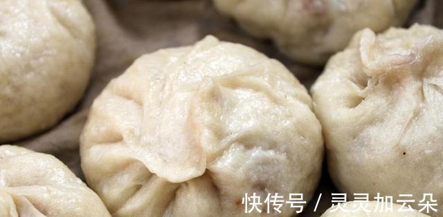 做发面包子注意这几点，做好的包子松软不塌陷，太好吃了！
