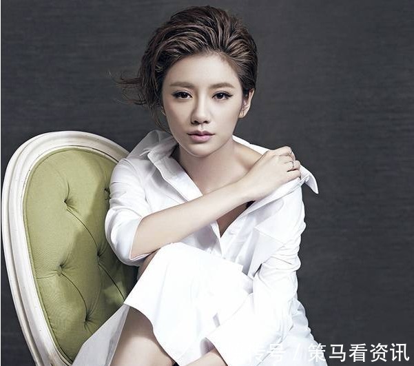 著名主持人|曾是著名主持人，因念错三个字被轰下台，后来慢慢被遗忘！