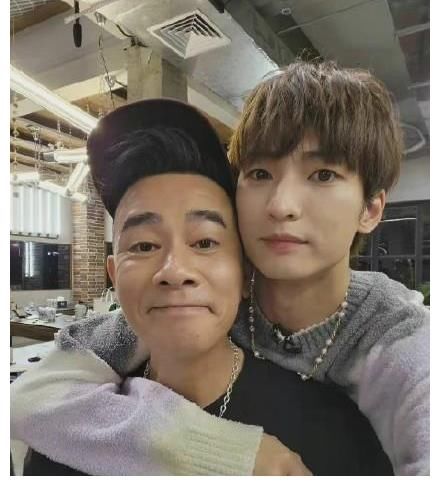 《披荆斩棘的哥哥》迎来成团总决赛,网友:后期终于可以放假了