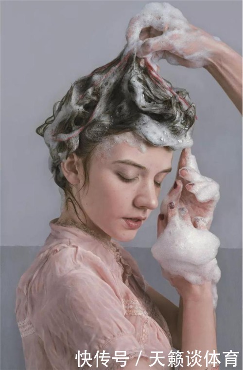 樱桃#天才画家蔡杰,画4颗樱桃卖了19万,放大5倍后,网友:令人流口水