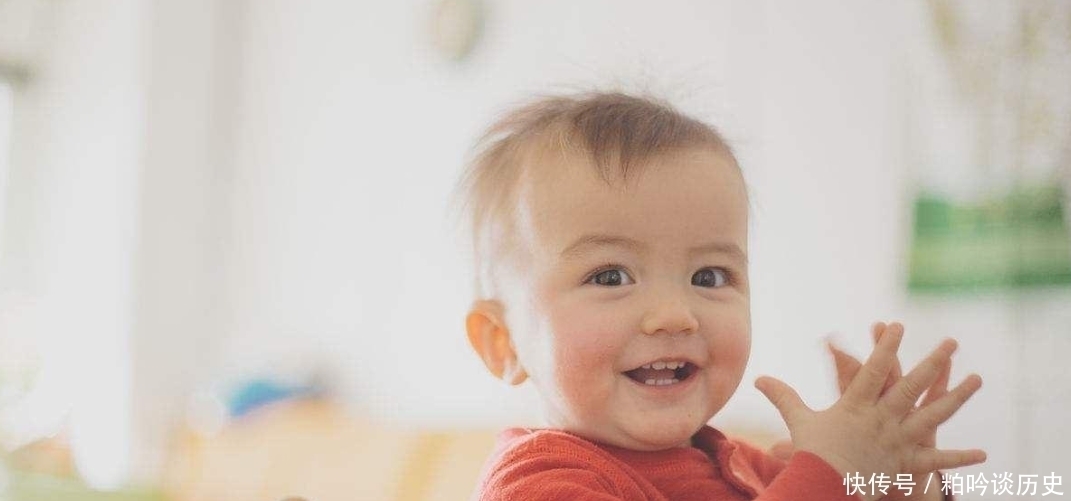 互动性|孩子聪不聪明，在婴儿时期能判断一二，这些特征你家宝宝出现了吗