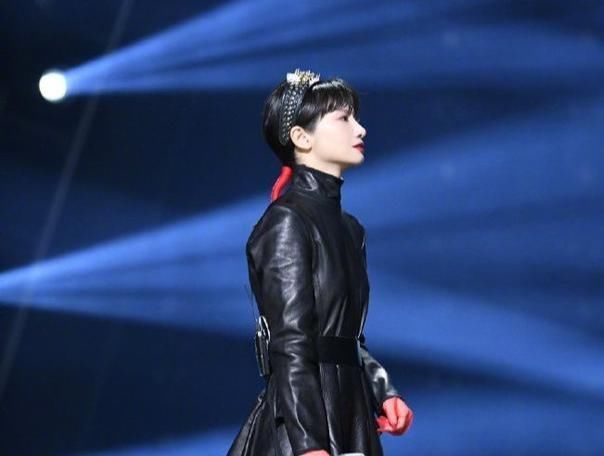 《天赐的声音》苏妙玲十年后重回舞台，搭档许靖韵合唱《硬命》