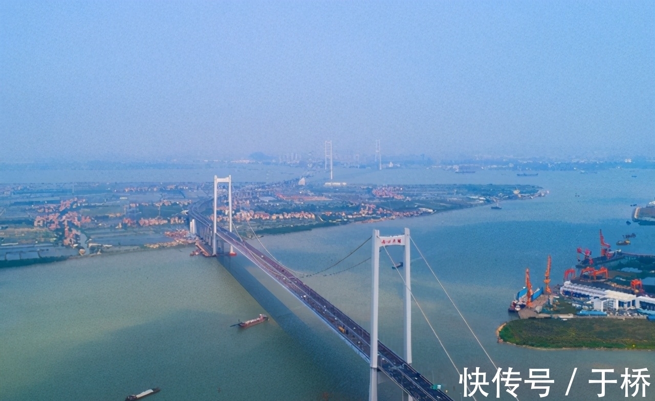 华为|马云投80亿，刘强东砸320亿，华为直接搬总部，这座城市凭什么？