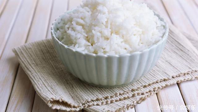 饭店|饭店里传出来的蒸米饭秘方,多放2味料,米饭粒粒分明,香软好吃