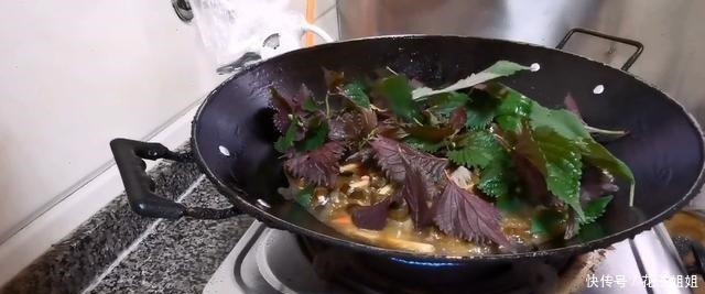 炒菜田螺要掌握这个诀窍,肉质鲜嫩,没有腥味,太好吃了