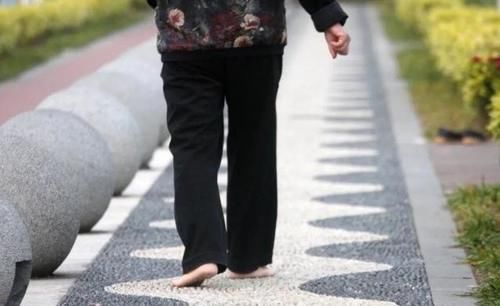 气血|人的身体有4根,影响你的颜值和气血!