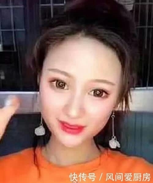 女孩|女孩自创“瓜子脸”,低头瞬间涨粉80万,网友:比整容强太多了