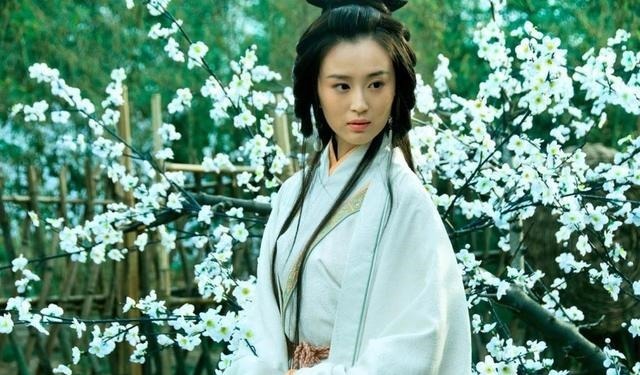 关羽|为助刘备，关羽、张飞互砍对方妻小来看看张飞的美妻，很有来头