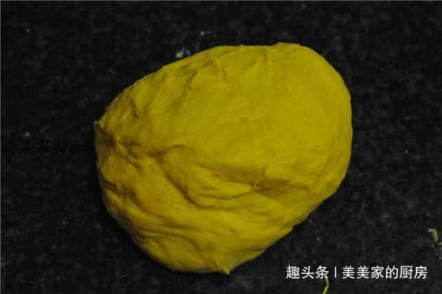 做法|自从学会面包此做法,我家一周做一次,蓬松柔软还拉丝,太好吃了