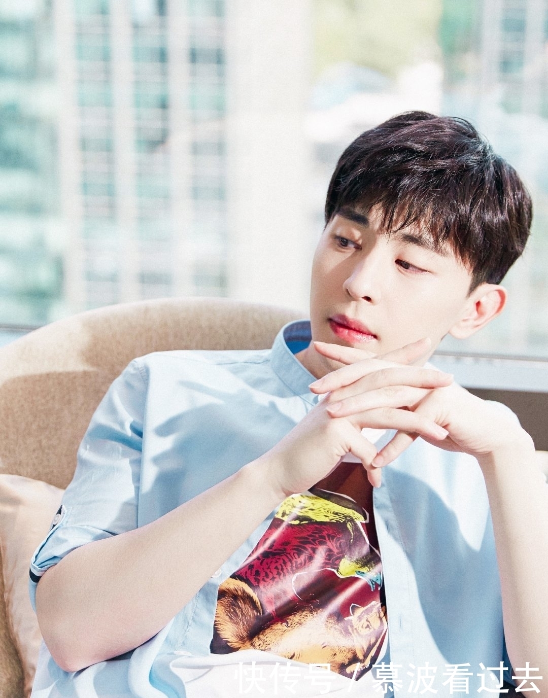 mc 网友偶遇邓伦打篮球,真的太接地气了,这个肌肉线条太绝了!