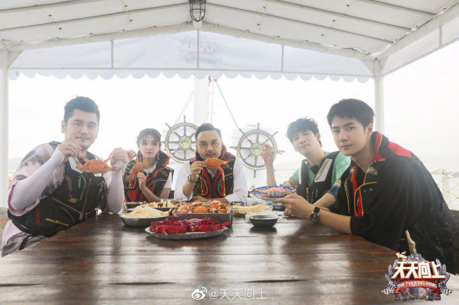 1905电影网讯|何炅、汪涵、王一博等湖南卫视主持人签署承诺书