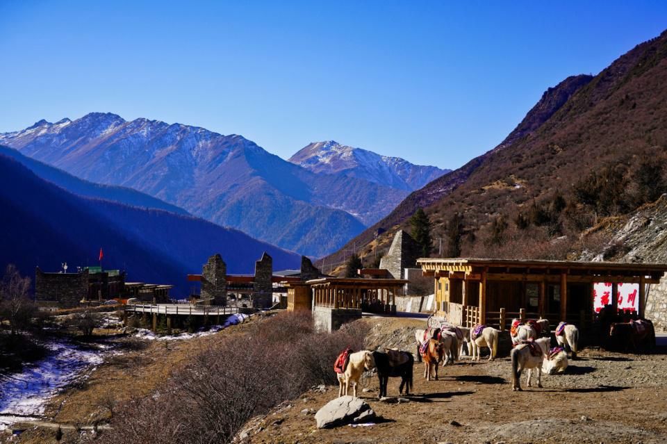 川西网红徒步路线新洛克线始端，沿途风景如画！驴友：天堂与炼狱