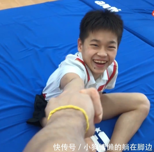 全运会|全红婵可爱版漫画走红网络!红姐化身卡通少女,萌萌的表情惹人爱