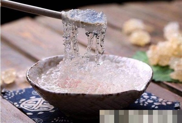 雪燕|女性过40以后,多吃4种天然碱性物,延缓衰老、皮肤又白又嫩