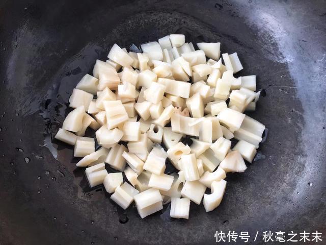 莲藕|莲藕这样炒一下,味道太赞了,清脆爽口,立马胃口大开