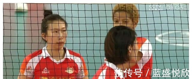 北京|陈馨彤的尴尬!王宝泉雪藏姚迪,天津女排轻松击败北京获得十连胜!