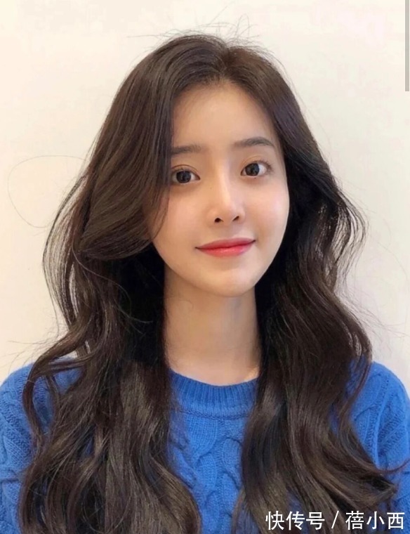 方脸 入秋打扮选对发型比长相重要,这3款卷发正流行,减龄还显脸小