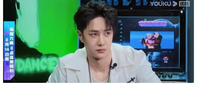 小山桃|街舞小黑屋規(guī)則升級(jí)：王一博雖然不懂女孩心思，送禮物卻難不倒他