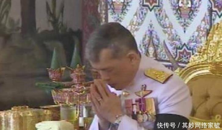 贵妃$苏提达是真爱无疑!5年前泰王佩戴婚戒,这份荣耀贵妃不敢奢望