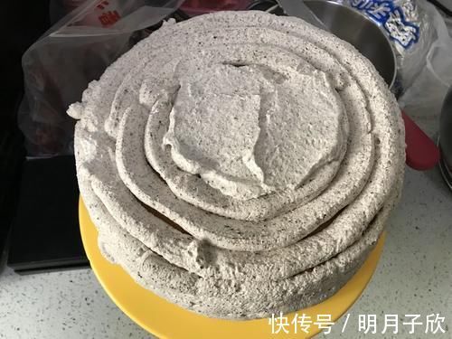 奶油蛋糕|做蛋糕不会裱花?试试这款海盐奥利奥奶油蛋糕,不裱花也有高颜值