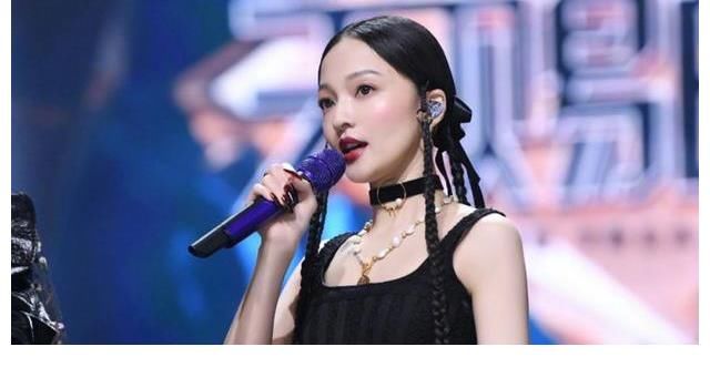 浙江卫视新春晚会连办2场，百位嘉宾出席，周杰伦陈奕迅A妹齐聚