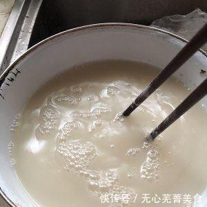 米酒|天冷发面不要只会用酵母,再加2样,15分钟发满盆,暄软又好吃