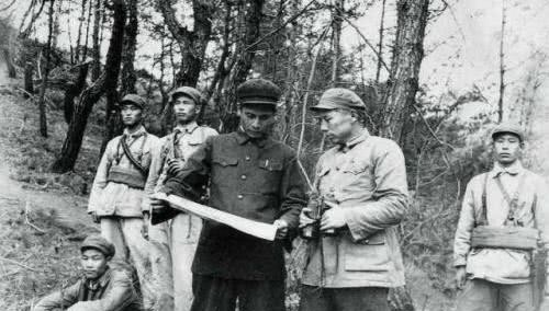 军官|冈村宁次抽调120名军官,组成战地观战团,一夜之间,观战团神秘失踪