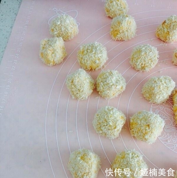 这菜我家儿子最爱吃,隔几天买5斤,捏一捏蒸一蒸,上桌就吃光!