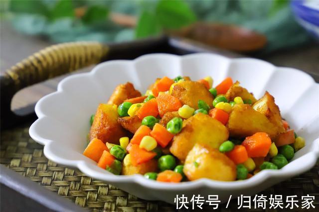 剩馒头新吃法,做成10分钟快手早餐,酥脆可口,好吃又营养