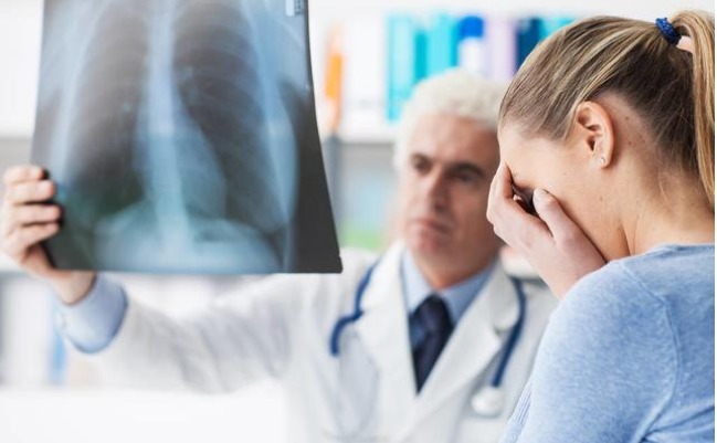 治疗|穷人一旦得了癌症,到底治还是不治肿瘤医生给出建议