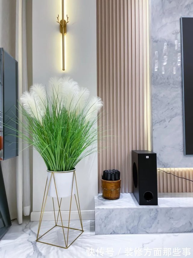 浅色系|148㎡复式轻奢设计,休闲区可以秒变家庭影院