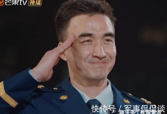 帮陈小春做引体向上,写信给jasper,艾站长:应采儿带孩子过来玩