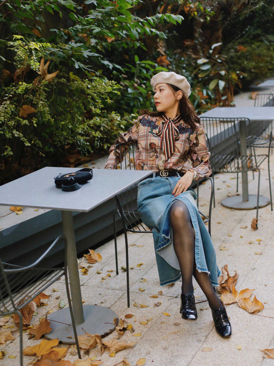 上身|还在为选下装而发愁吗?别愁了!用裙装配黑丝,上身效果美翻了