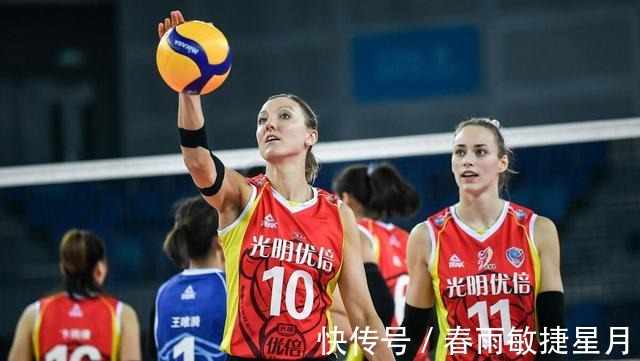 辽宁女排|上海女排迎联赛首秀，拉尔森未亮相集体合照，金软景喊出冲冠目标