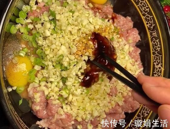 自制香肠，选料精良、干净，吃起来放心，今天分享一道蒜香红肠