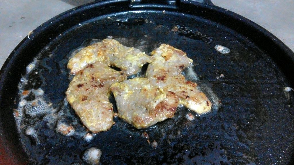 在家制作香煎芝士猪排，味道浓郁，营养健康