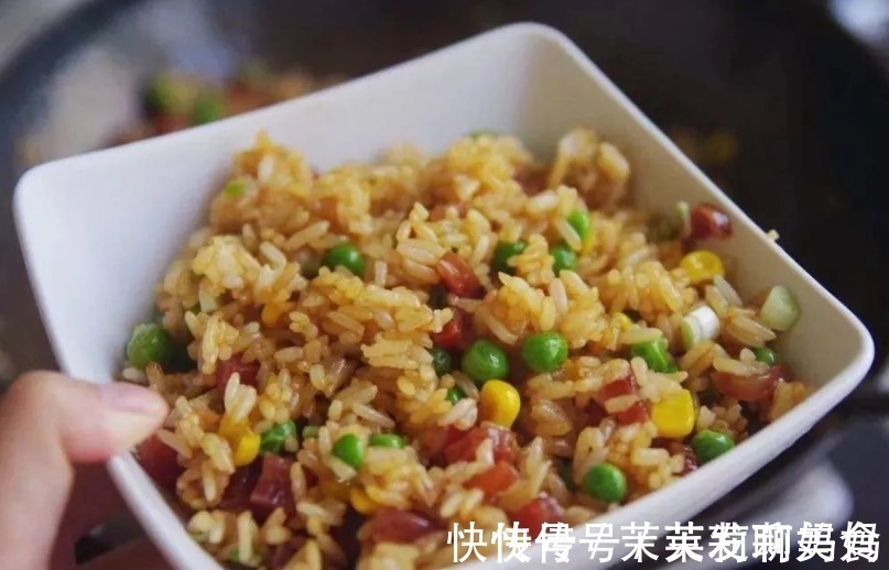 美芽|“不愿吃儿子有口水的剩饭”一碗剩饭,炸出了一群嫌娃恶心的亲妈