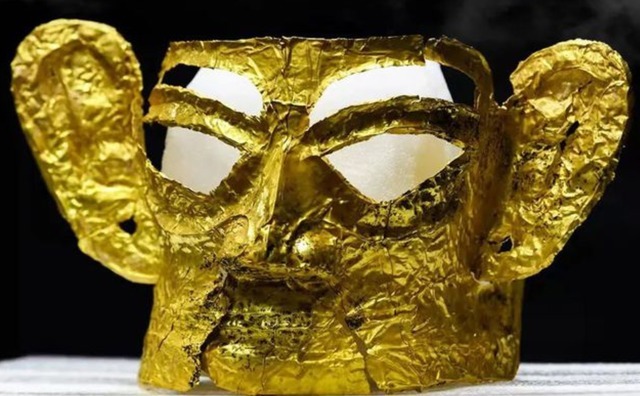 金面具|三星堆刚刚出土完整黄金面具,从侧面证明古蜀国,应该是毁于洪水